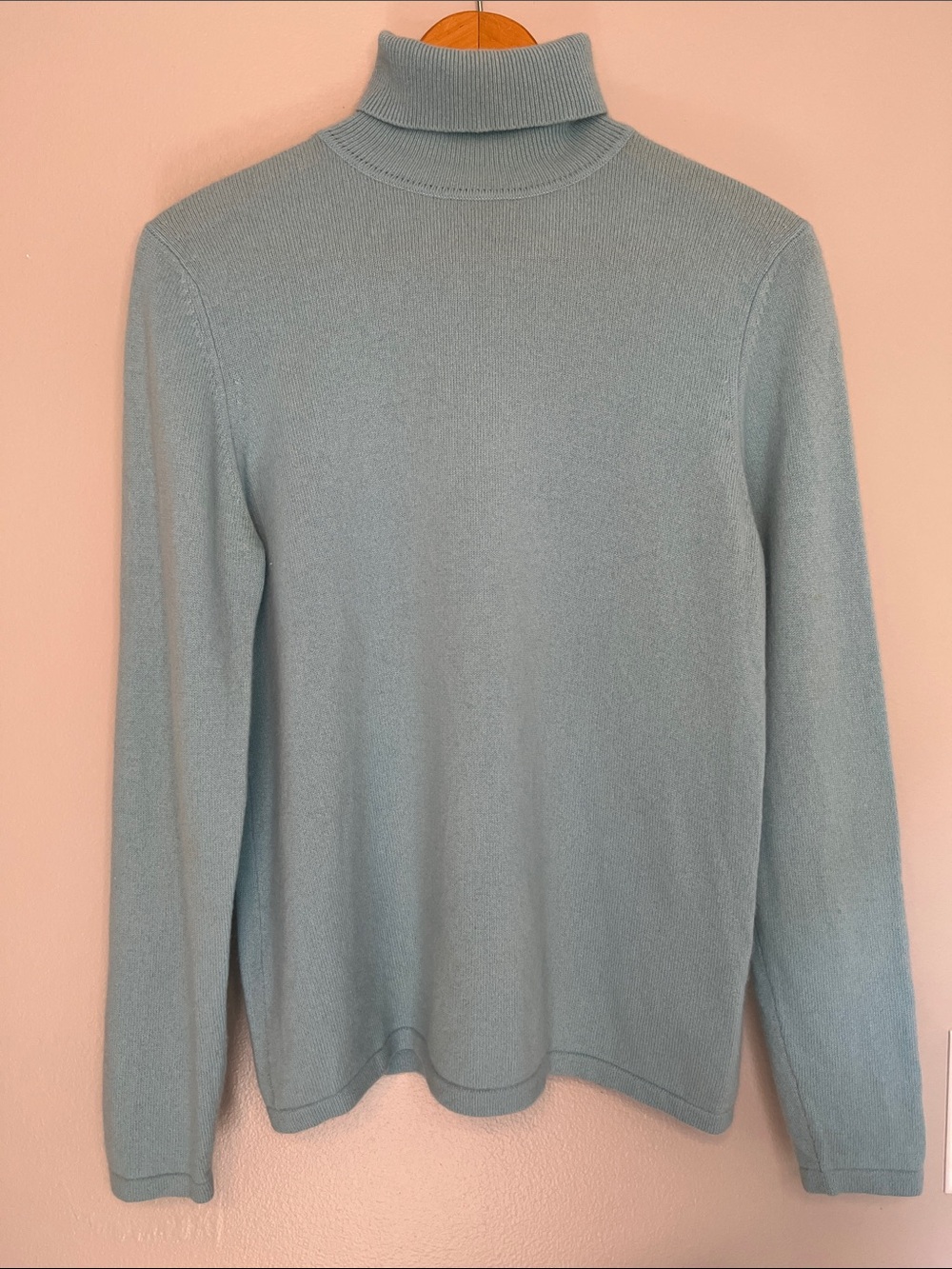 100% Cashmere Charter Club Light Blue Turtleneck Sweater